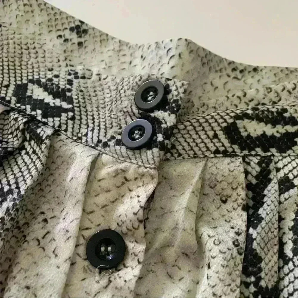 Dress Forum Women's Snakeskin Print Pleated Midi Skirt Size Large